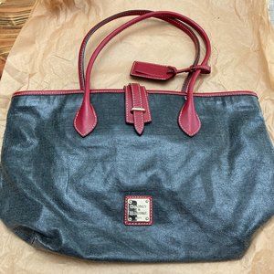 Dooney & Bourke Tote bag